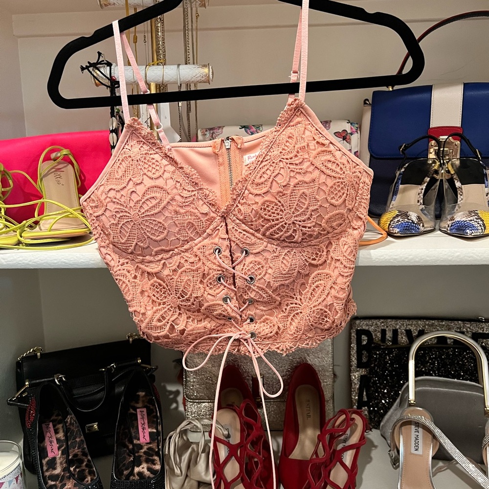 Blush lace crop too